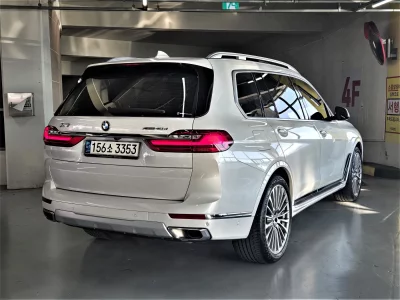 BMW X7