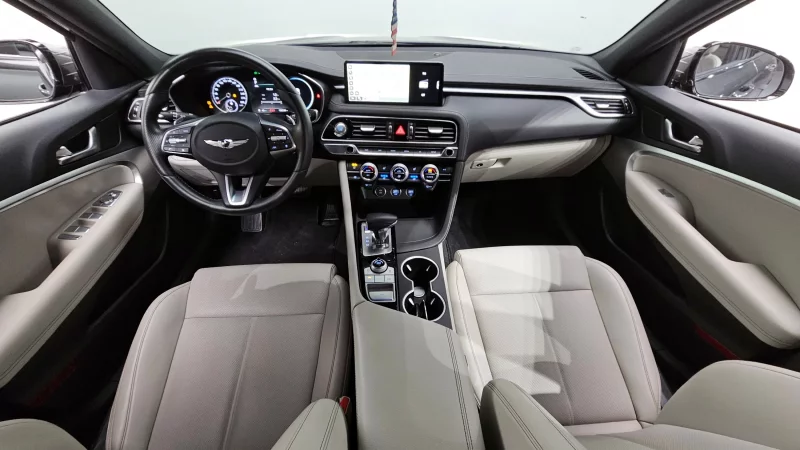 Genesis G70