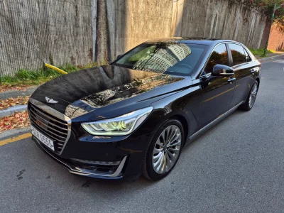 Genesis EQ900