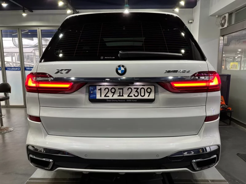 BMW X7