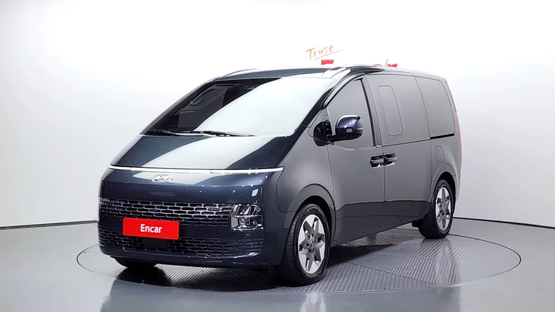 Hyundai Staria