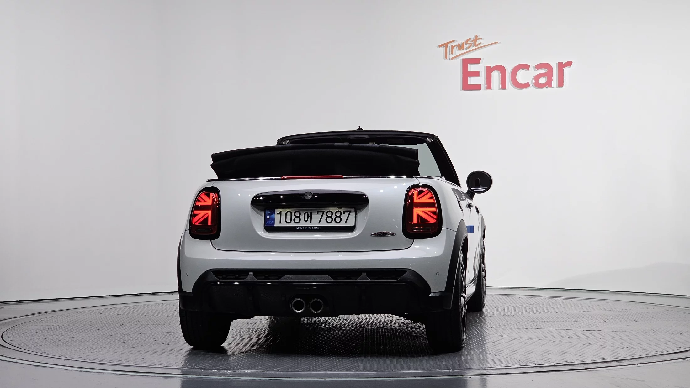 MINI CABRIO 2023г.в. силовым агрегатом объёмом 1998 см3 на 178 л.с цвет Белый - экспорт из Кореи. Фото №4