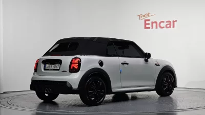 MINI Cooper Convertible