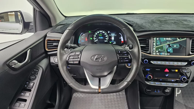 Hyundai Ioniq
