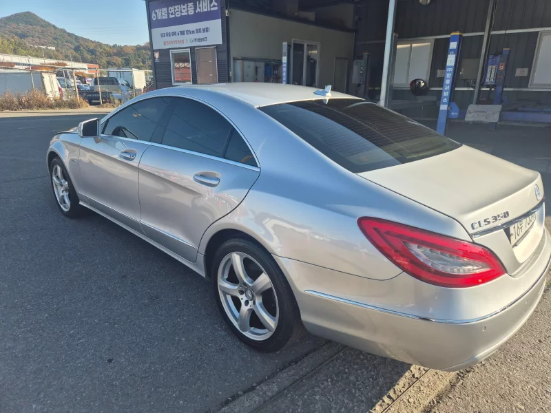 Mercedes-Benz CLS-Class