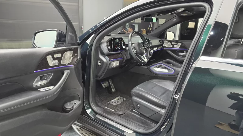 Mercedes-Benz GLE-Class