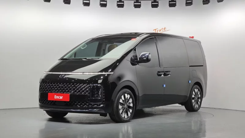 Hyundai Staria