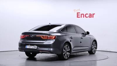 Renault SM6