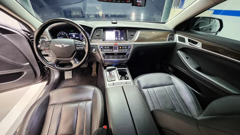 Genesis G80