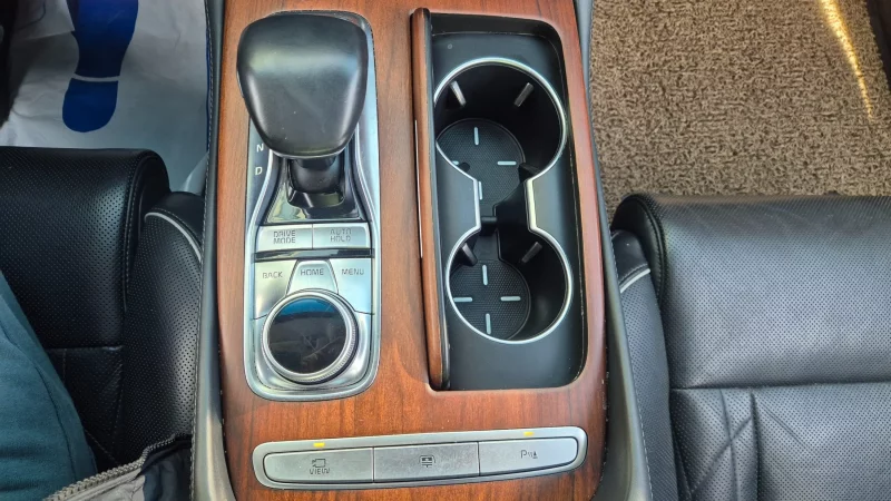 Kia K9