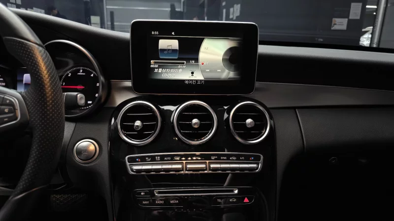 Mercedes-Benz C-Class