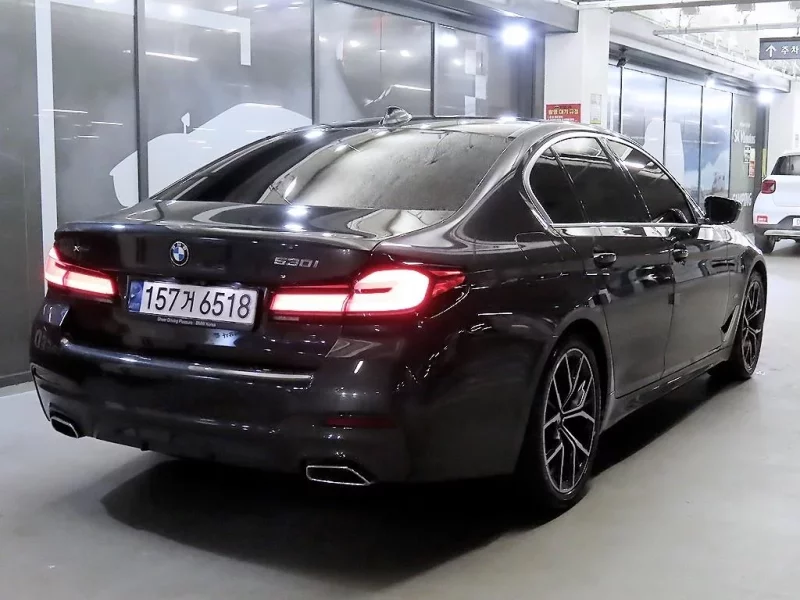 BMW 5-Series