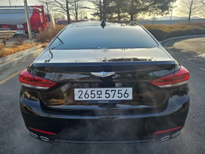 Hyundai Genesis