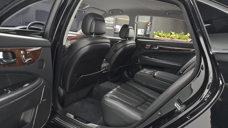 Hyundai Equus