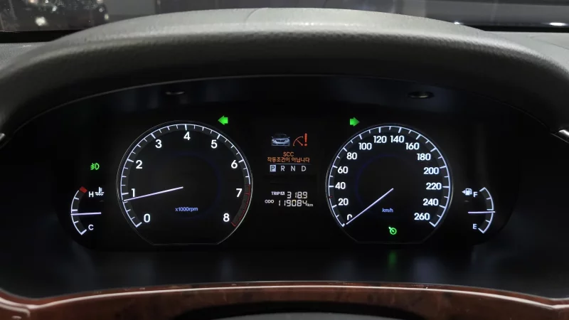 Hyundai Equus