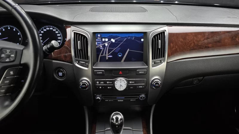 Hyundai Equus