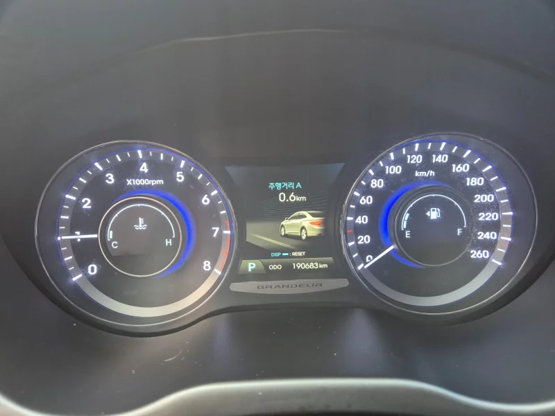 Hyundai Grandeur