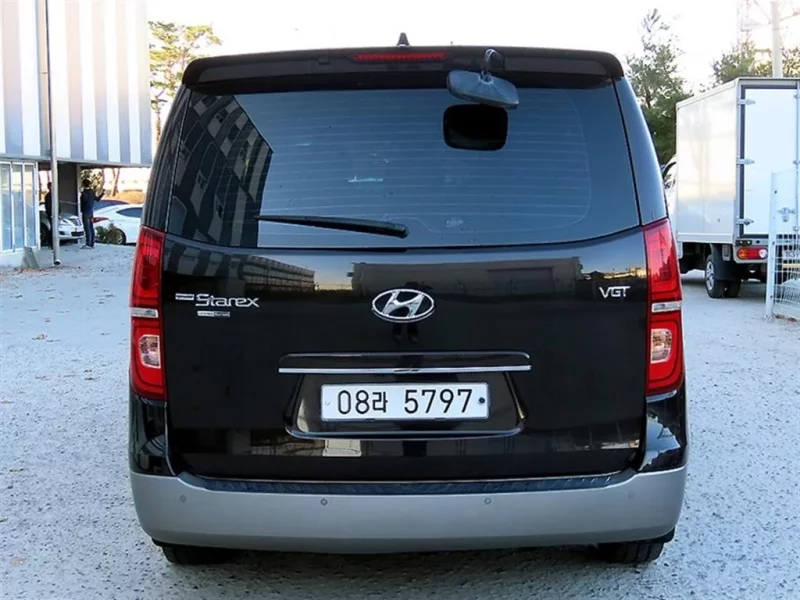Hyundai Grand Starex