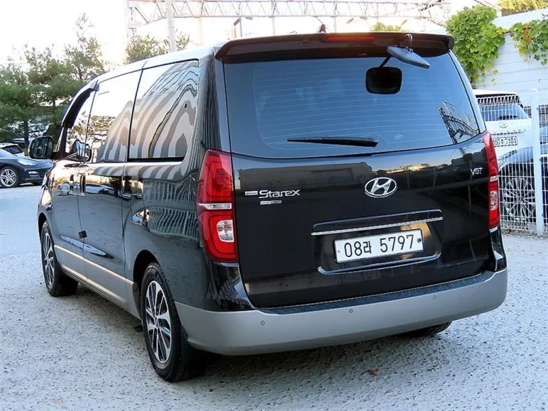 Hyundai Grand Starex