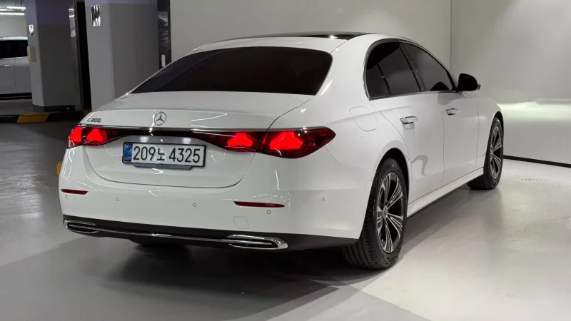 Mercedes-Benz E-Class