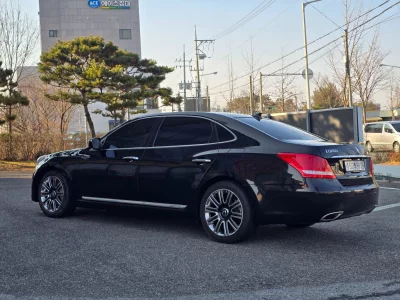 Hyundai Equus