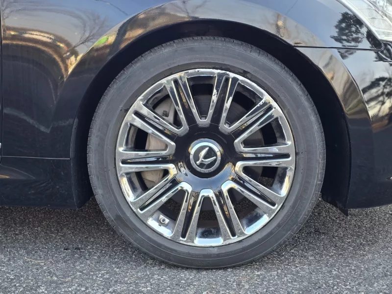 Hyundai Equus