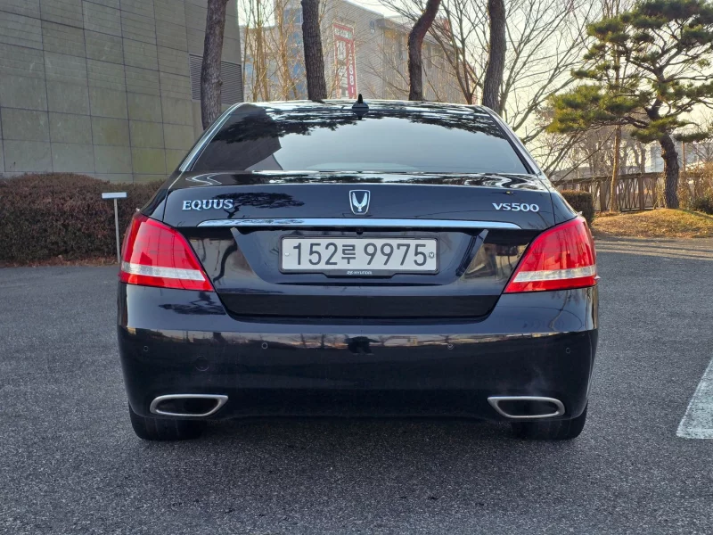 Hyundai Equus