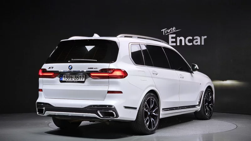 BMW X7