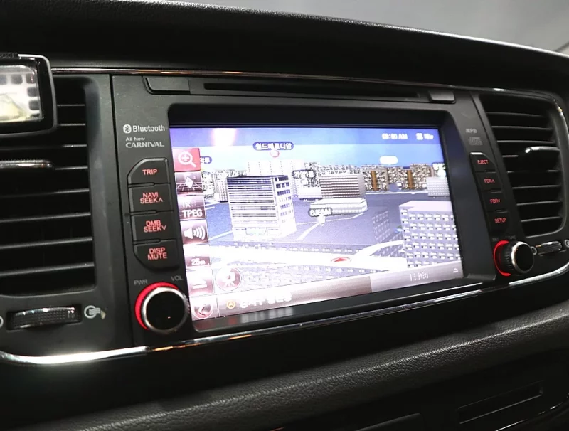 Kia Carnival