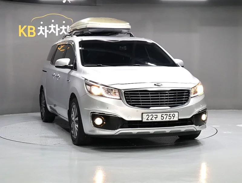 Kia Carnival