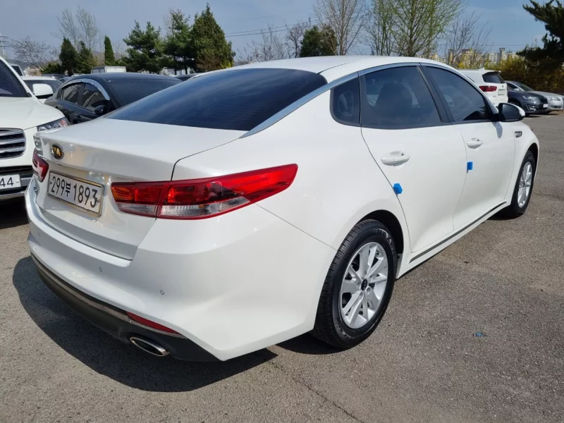 Kia K5