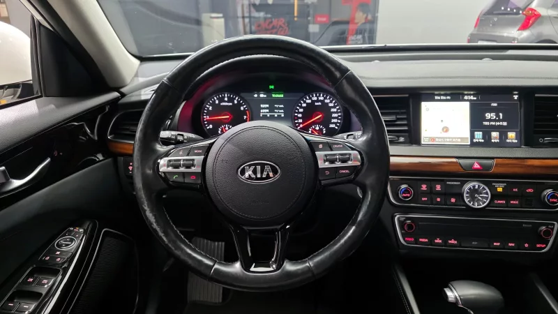 Kia K7
