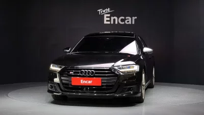 Audi S8