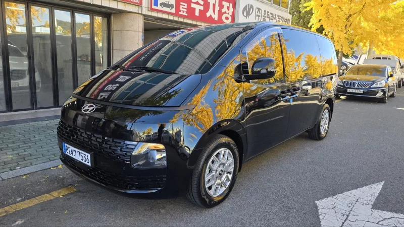 Hyundai Staria