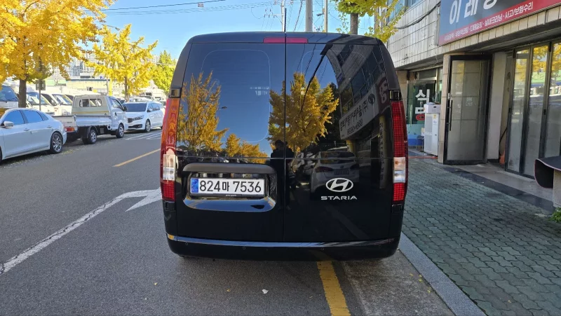 Hyundai Staria