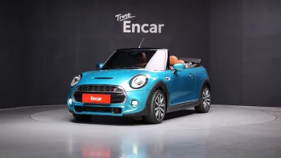 MINI Cooper Convertible