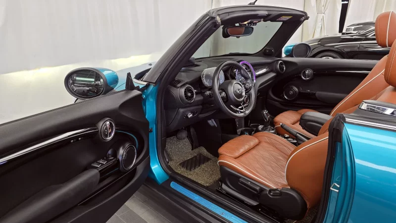 MINI Cooper Convertible