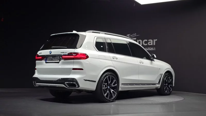 BMW X7