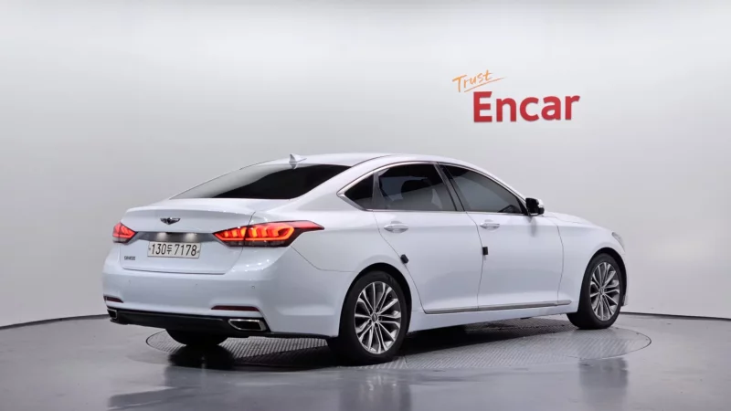 Hyundai Genesis