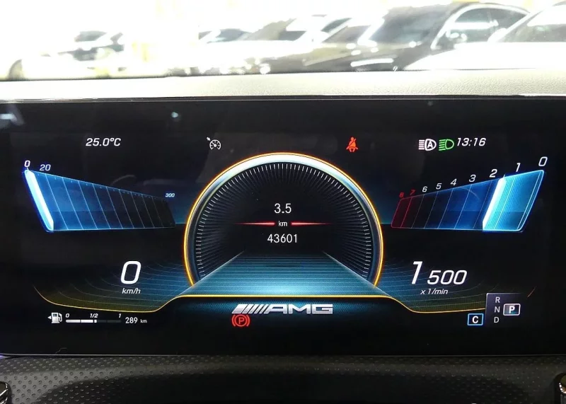 Mercedes-Benz CLA-Class