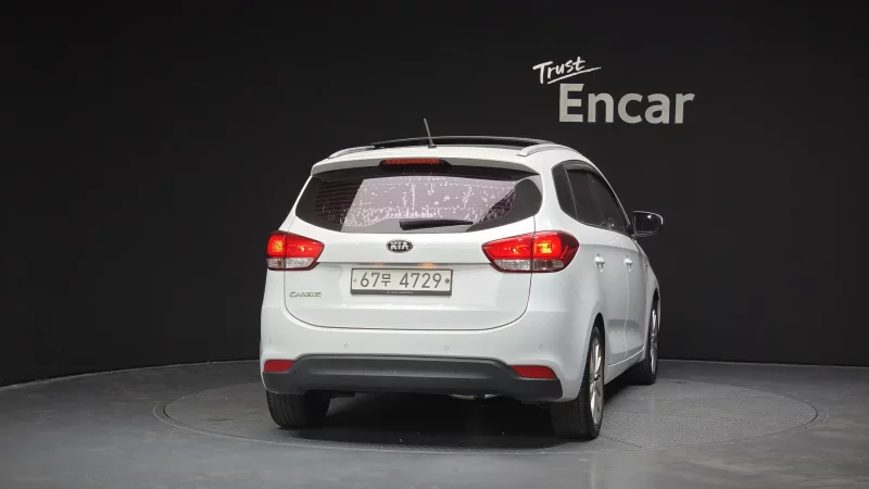 Kia Carens