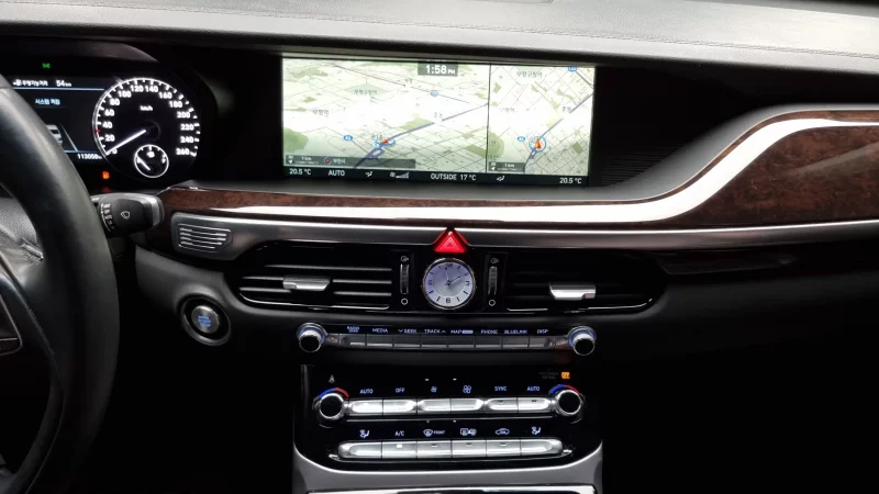 Genesis EQ900