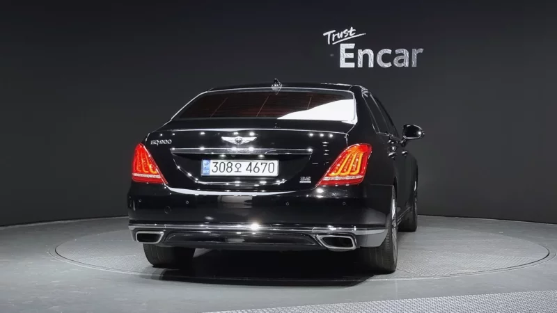 Genesis EQ900