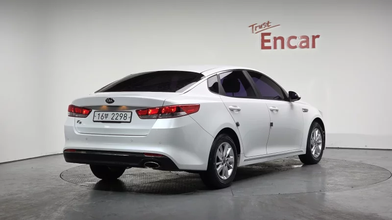 Kia K5