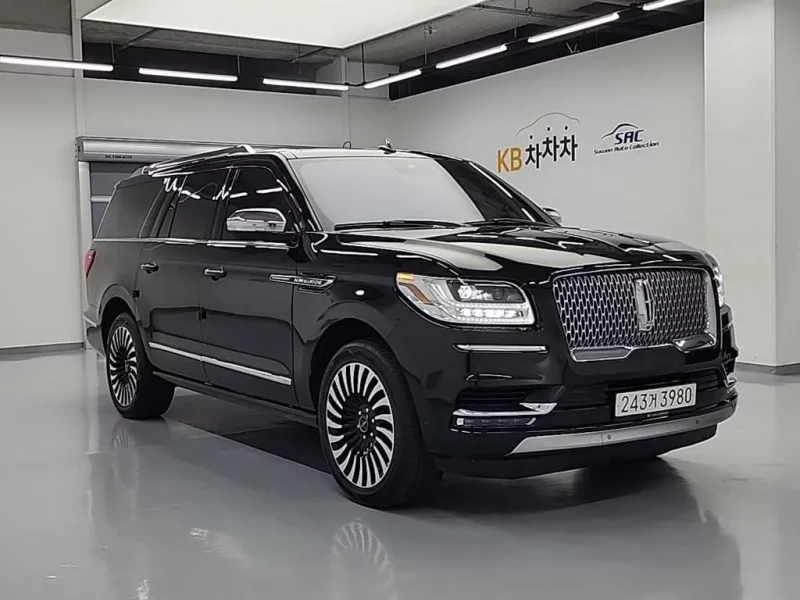 Lincoln NAVIGATOR