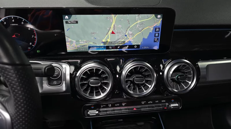 Mercedes-Benz GLB-Class