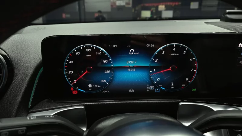 Mercedes-Benz GLB-Class