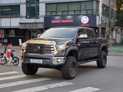 Toyota TUNDRA
