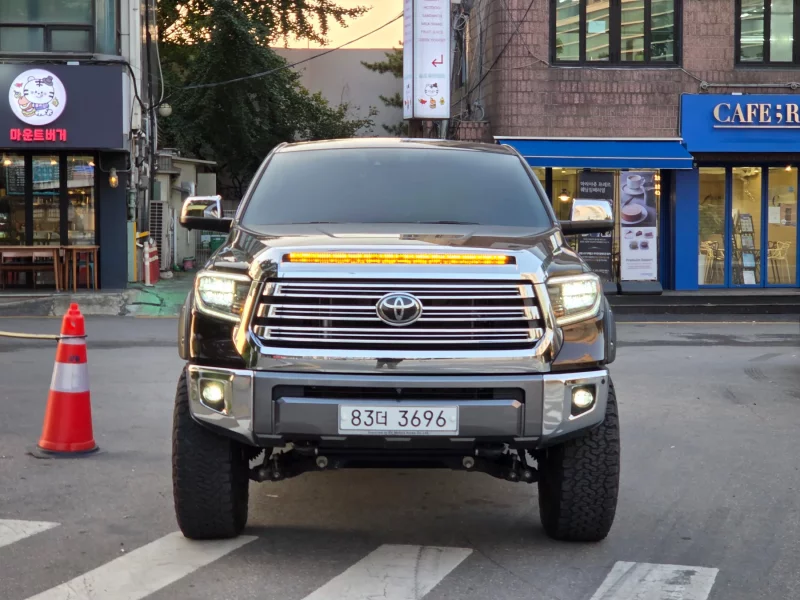 Toyota TUNDRA