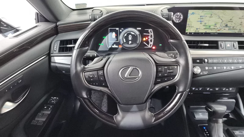 Lexus ES300h